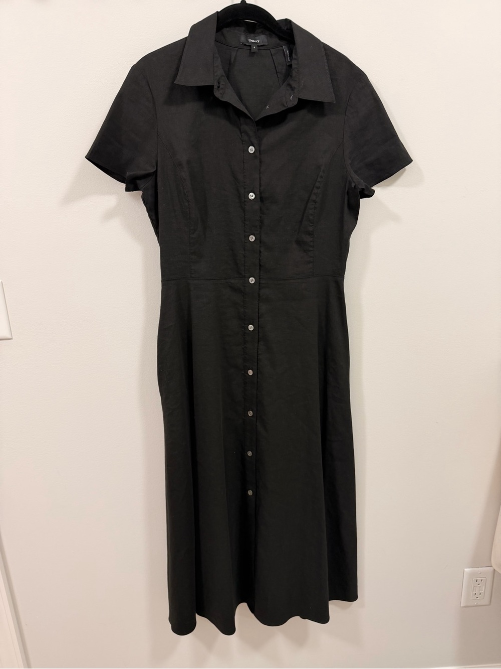 Theory Black Short-Sleeve Linen-Blend Button Midi Dress - Picture 5 of 7